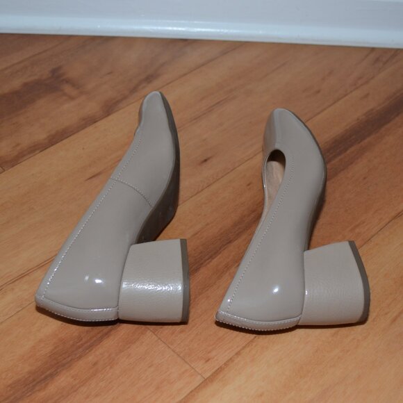 Vionic Women’s Carmel Patent Leather Chunky Comfort Round Toe Heel Taupe 6 wide - Picture 7 of 12